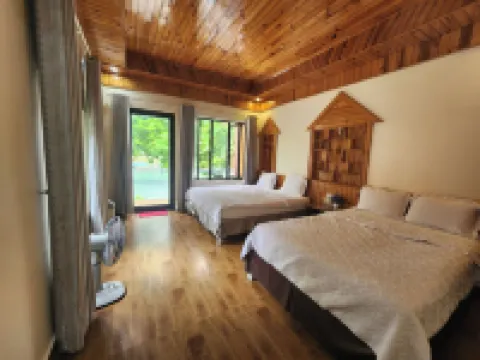 歇息河平房酒店