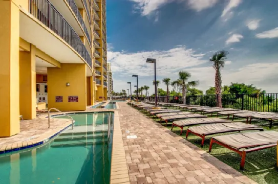 Beachfront Anderson Condos by Hosteeva