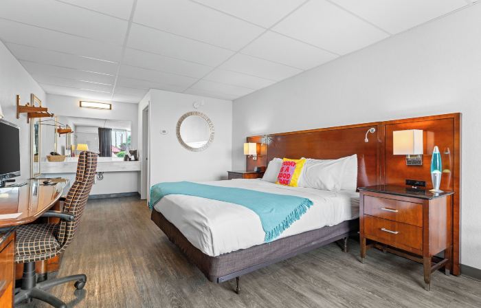 The Retro Hotel Formerly Known As the Welcome Inn