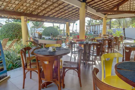 Pousada Praia Bela Отели рядом с достопримечательностью «Sao Sebastiao Cathedral»