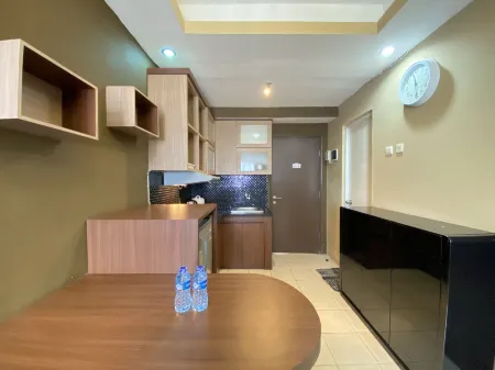 Well Furnished 2Br at Suites @Metro Apartment