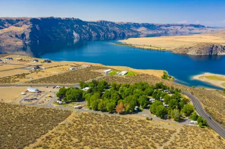 The River Rue RV Park Отели в г. Уилбур