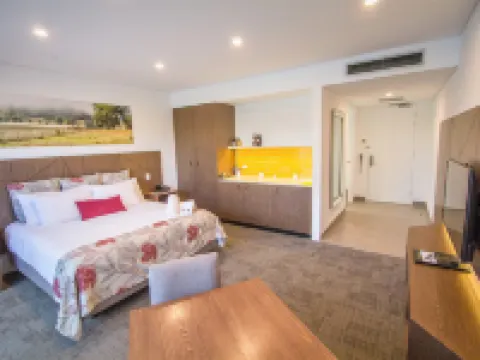 Young Federation Motor Inn and Services Club Hotels in Young