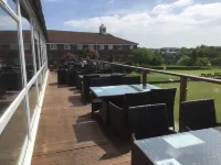 Bells Hotel - Bars