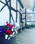 Humbug Cottage Hotels in Cound