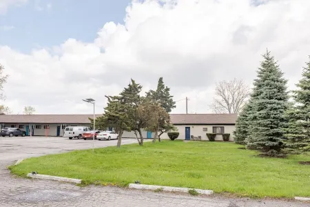 Cozy Stay in Brownstown w/ Wi-fi & Streaming TV