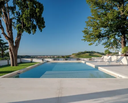 Villa Monty Banks Hoteles en Cesena