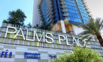 Studios With Gorgeous Views Of The Strip!