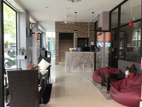 รูปภาพของฮอลลีเดย์ โฮม ป่าตอง