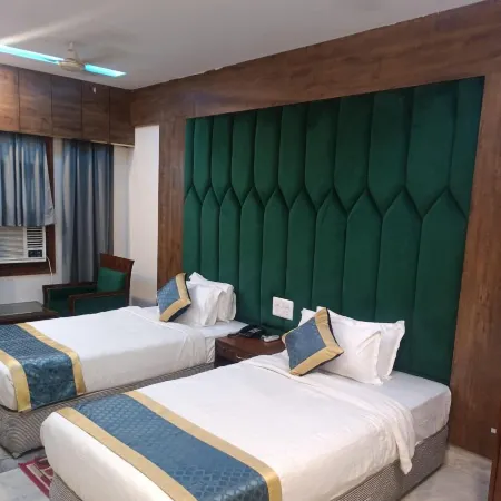 Hotel Taj Darbar