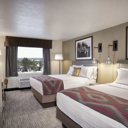 Yellowstone Park Hotel