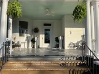 Enloe House Lodging & Events - Homestays