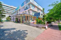 James Hotel