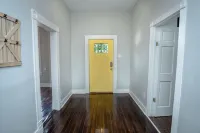 Remodeled Historic 2Br 1BA House Near Downtown