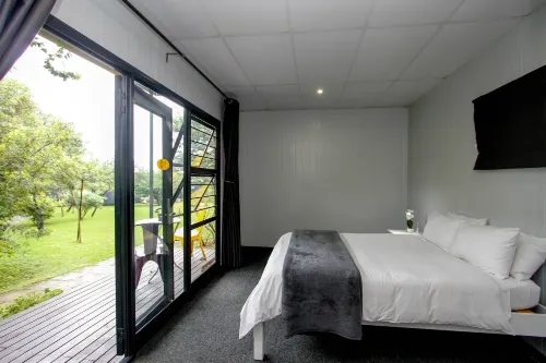 SleepOver Lanseria Hotels in Lanseria