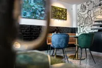 Nikii City Hotel