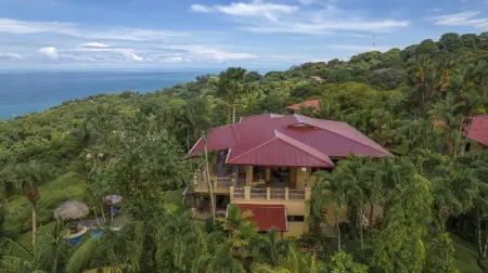 Villa for 12 Guests Best Whale s Tail and Ocean Views