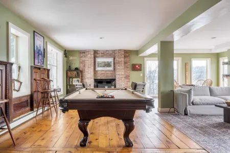 River House by AvantStay Historic Secluded Estate on the Hudson River w Pool Sleeps 24