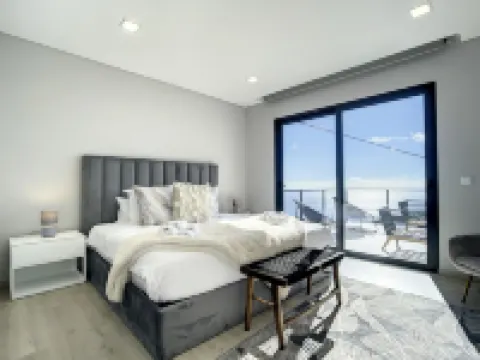 Villa de la Ponte by Atlantic Holiday