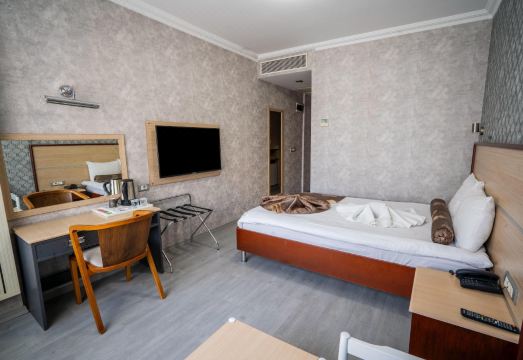 3. 할레이 호텔..