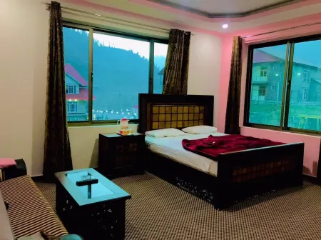 Regal Inn Hotel Отели в г. Kaghan