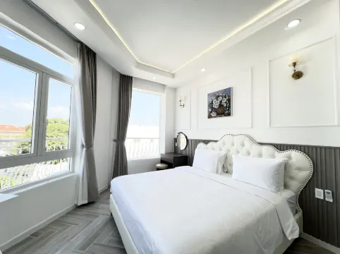 Paris Hotel
