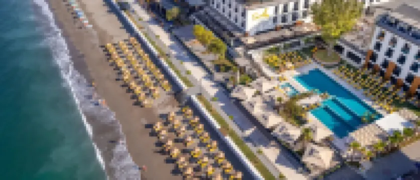 ซันเดียเอกซ์คลูซีฟบายลิเบอร์ตี้เฟทิเย - สำหรับผู้ใหญ่เท่านั้น