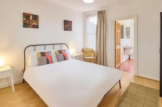Host & Stay - Saint Peters