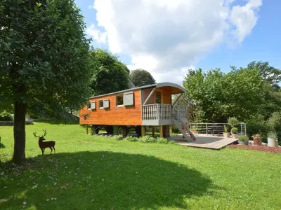 Charming Holiday Home in Malmedy with Sauna Hoteles cerca de Eau Rouge - Spa-Francourchamps Circuit