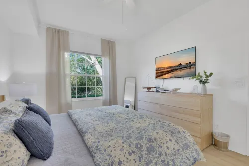 Relax & Unwind in Bonita Springs – Stylish Condo Near Beaches, Dining & Golf!