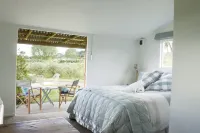 Haumoana Herb Cottage - Pools