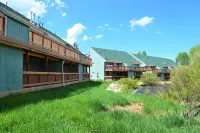 Twin Rivers by Alderwood Colorado Management