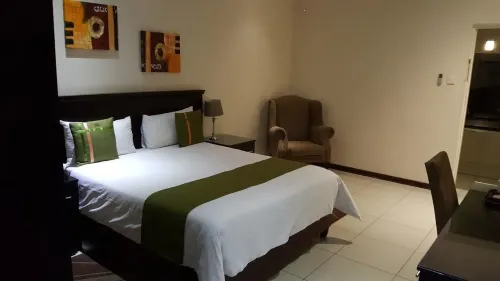 Emerald Hotel - 2-نجوم