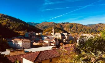 Villa Aimée Luxury Apartments with Heated Pool