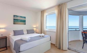 Sunset Split Rooms