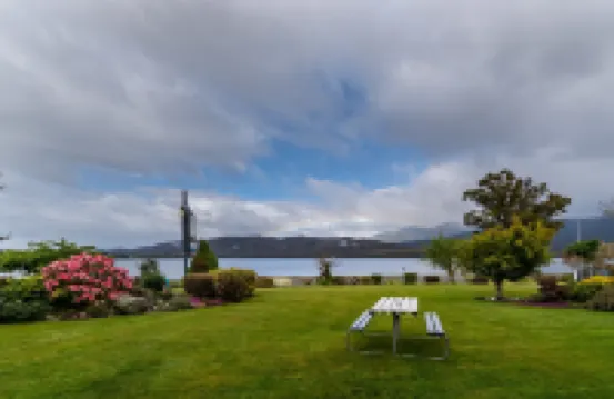 湖濱汽車旅館公寓