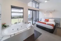 Cosy Corner Sea View Apartments
