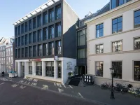 Court Hotel Utrecht City Centre Hotels near Central Museum