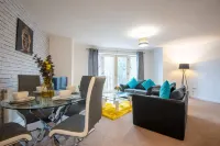 No 4 Hotels in Форест Таун