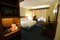 페어필드 인 & 스위트 바이 메리어트 볼링 그린