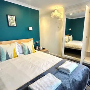 Smart Hyde Park View Hostel Отели рядом с достопримечательностью «Шепердс-Буш»
