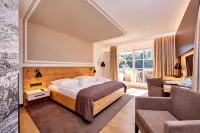 Hotel "Das Badersee" Hotels in Grainau
