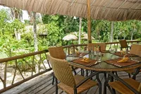 Chan Chich Lodge - breakfast