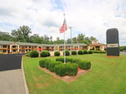 Americas Best Value Inn Pilot Mountain Hoteles en Condado de Surry