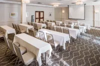 Comfort Inn & Suites Near Burke Mountain Hotels in Lyndonville