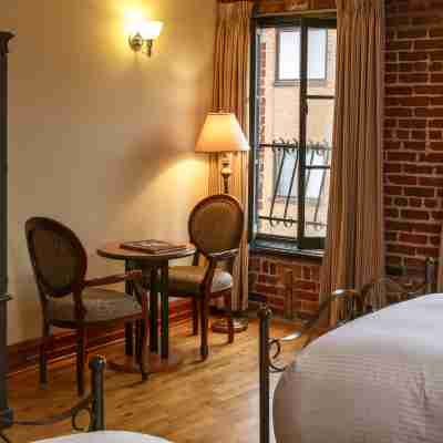 Auberge du Vieux Port by Gray Collection Rooms
