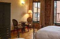 Auberge du Vieux Port by Gray Collection Hotels in Montreal