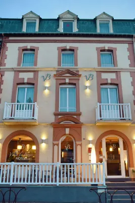 Villa les Bains Hotels in Houlgate