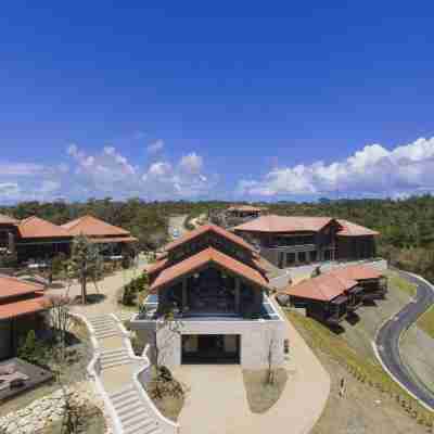 ザ・ひらまつ ホテルズ & リゾーツ 宜野座 Hotel Exterior