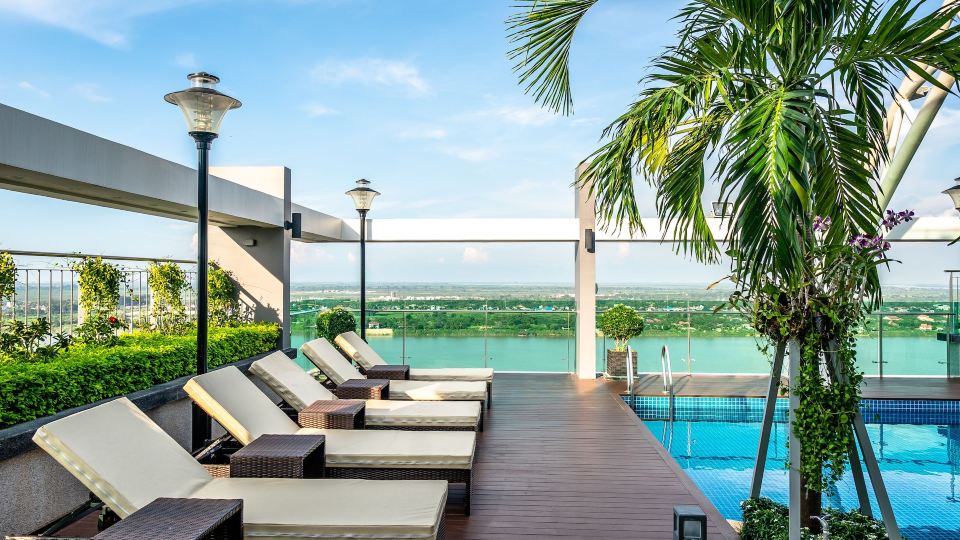 Infinity 28 Hotel and Residence